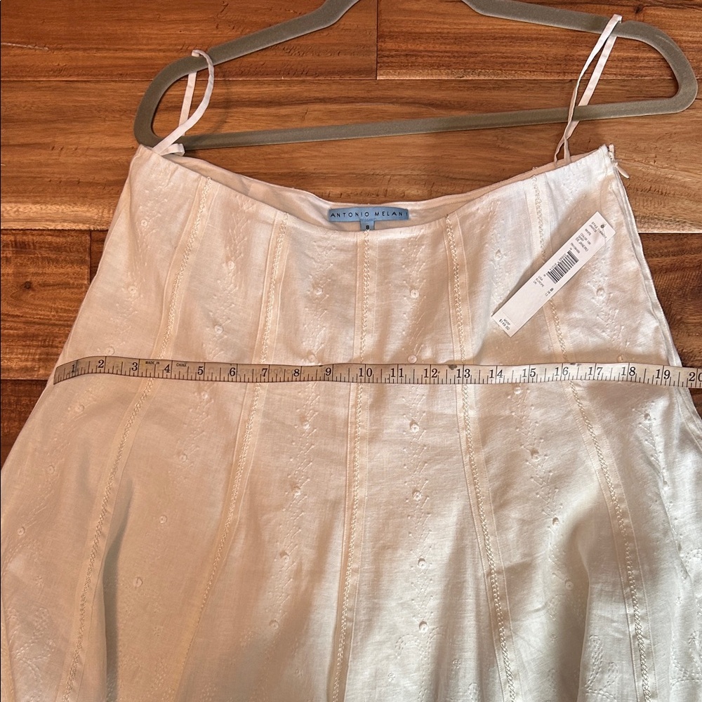 ANTONIO MELANI Cream Skirt
#0023 - Picture 10 of 10